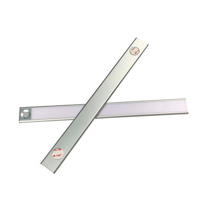 چراغ قوه کابینت پلاستیکی 12 لایت برای روشنایی راحت و صرفه جویی در انرژی